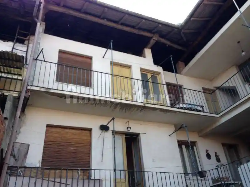 Casa indipendente in vendita a Massino Visconti