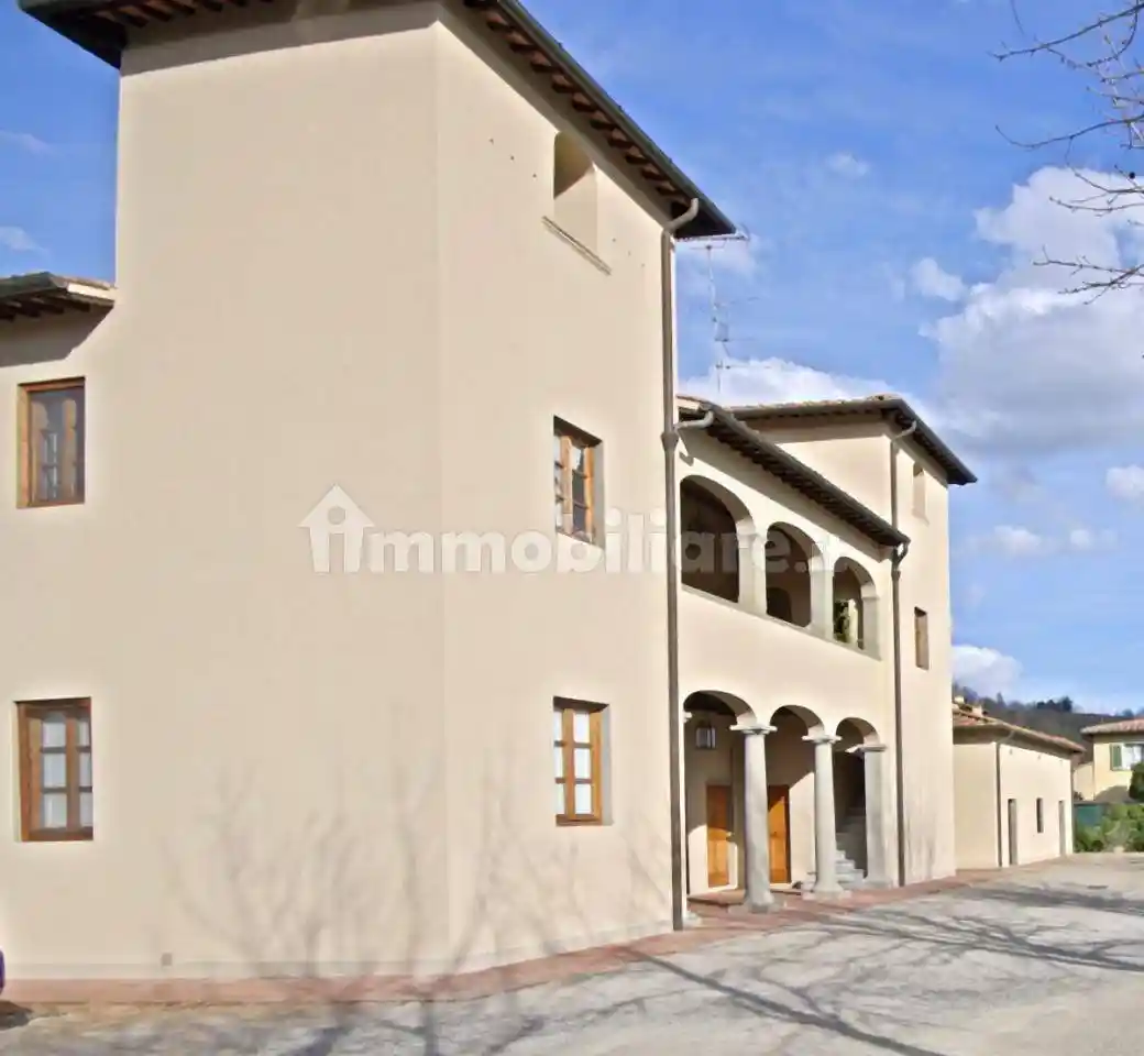 Palazzo - Edificio in vendita a Castelfranco Piandisco