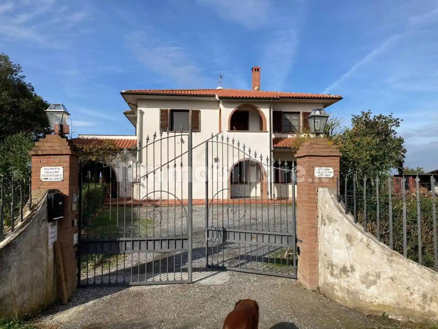 Rustico - Casale in vendita a Cecina