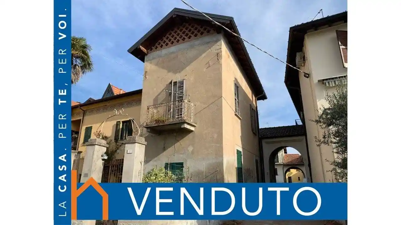 Rustico - Casale in vendita a Malnate