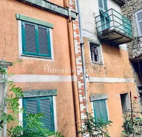 Rustico - Casale in vendita a Carro