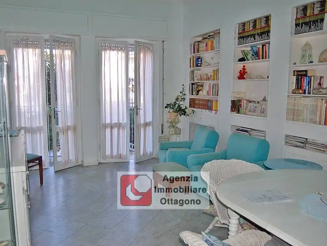 Appartamento in vendita a Viareggio