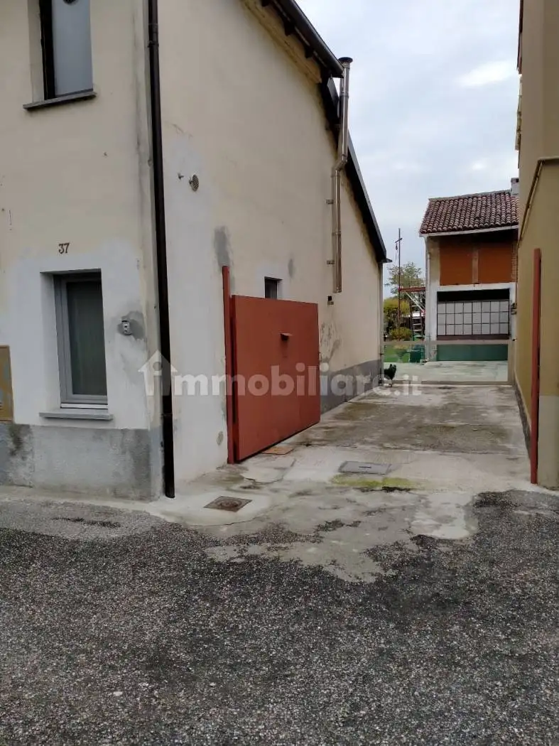 Casa indipendente in vendita a Ticineto