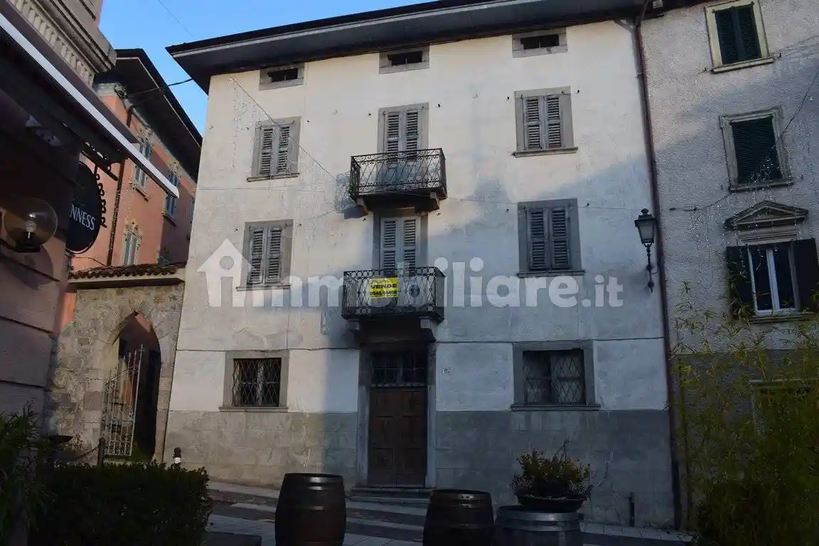 Casa indipendente in vendita a Serina
