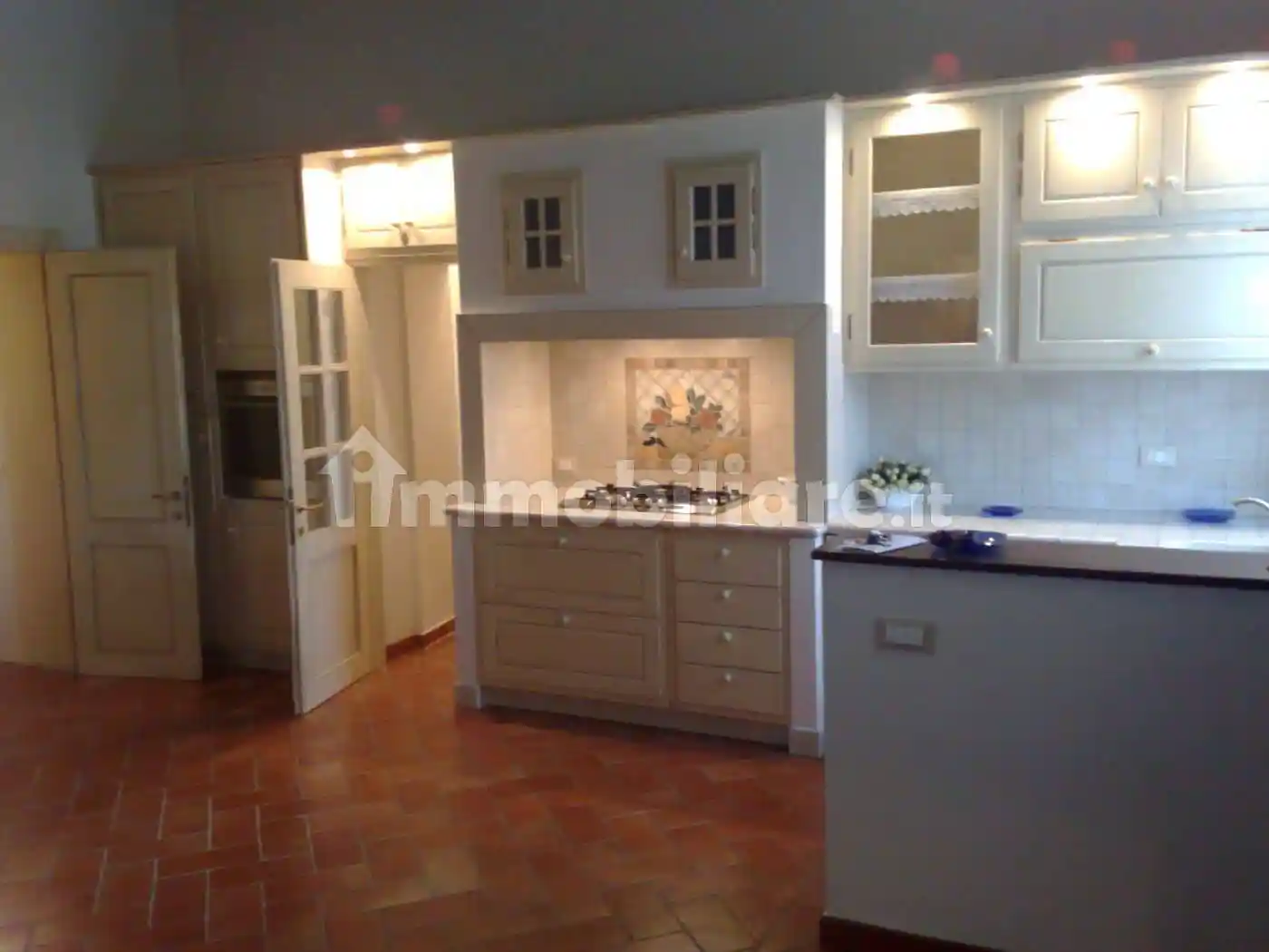 Appartamento in vendita a Capraia e Limite