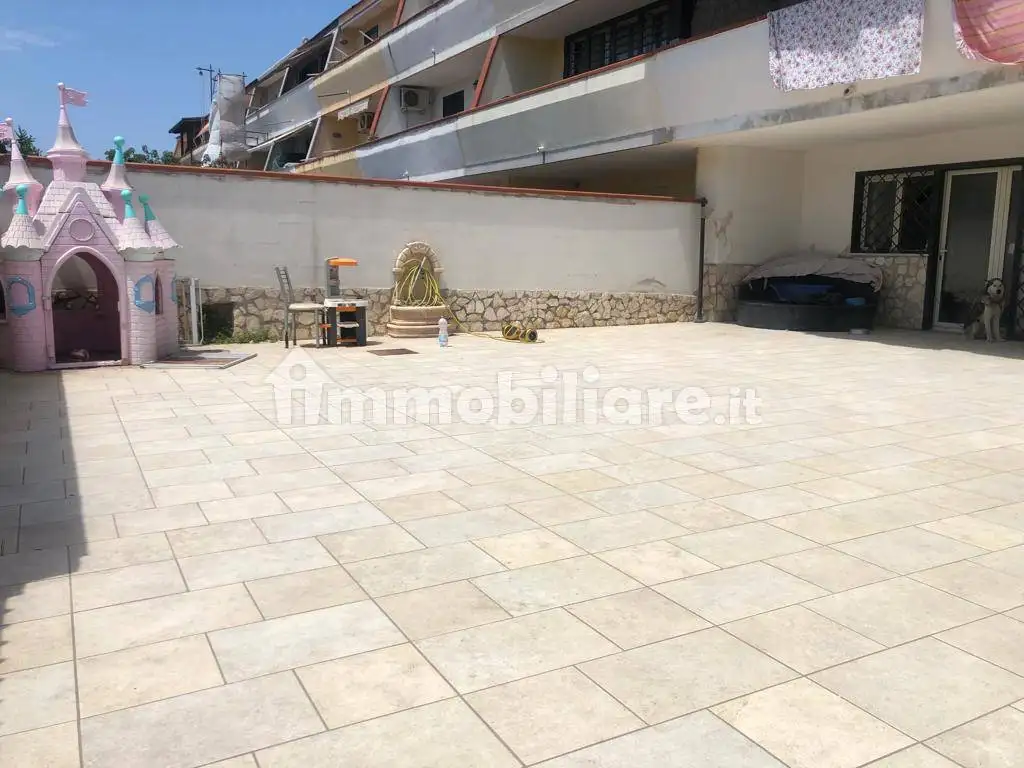 Villetta a schiera in vendita a Giugliano in Campania