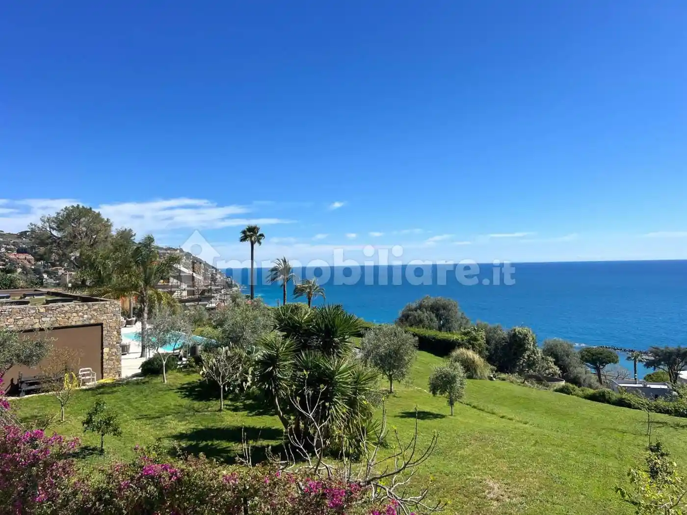 Villa in vendita a Ospedaletti