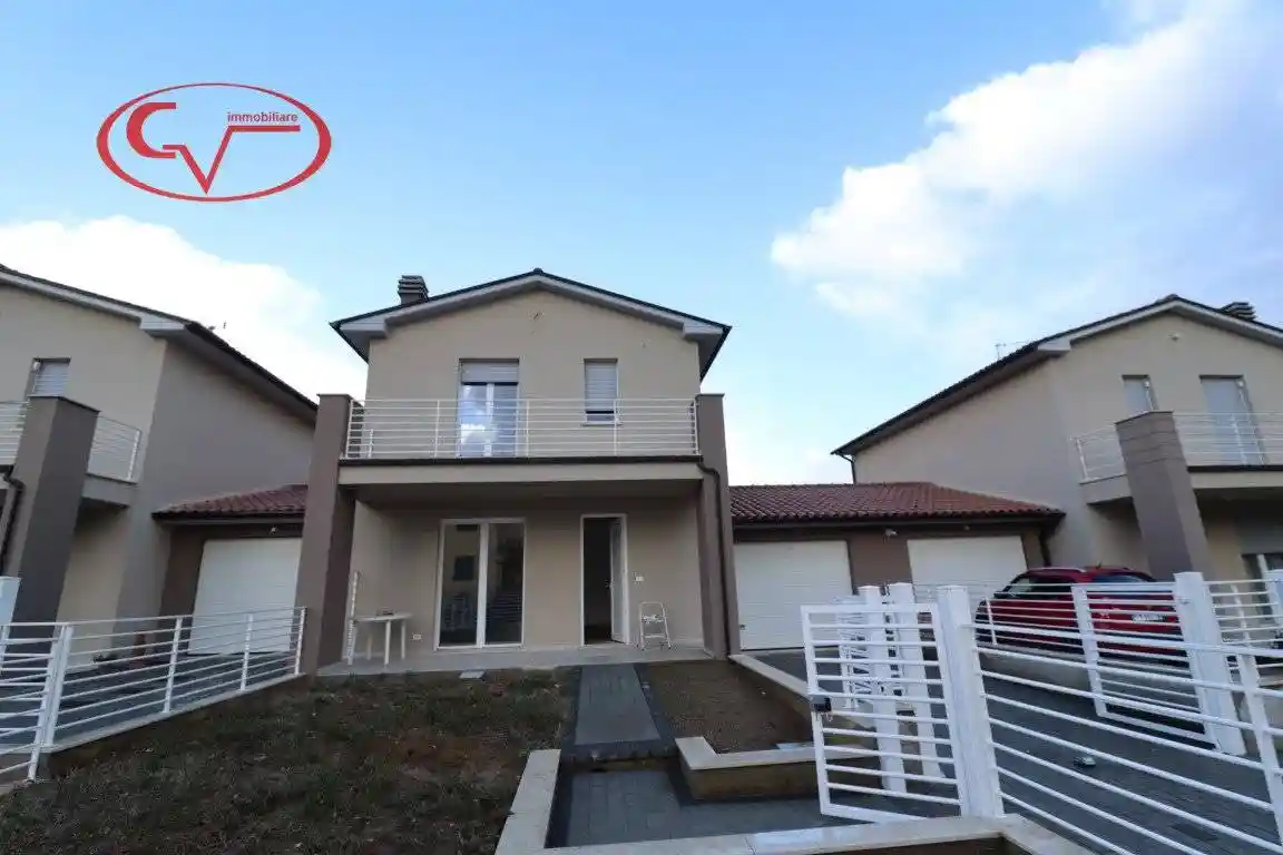 Villetta a schiera in vendita a Bucine