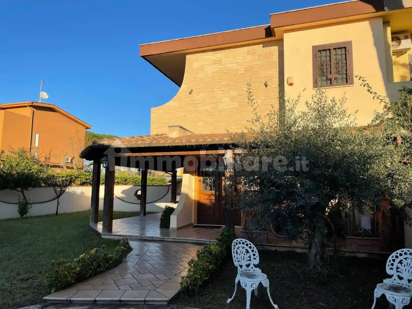 Villa in vendita a Ardea