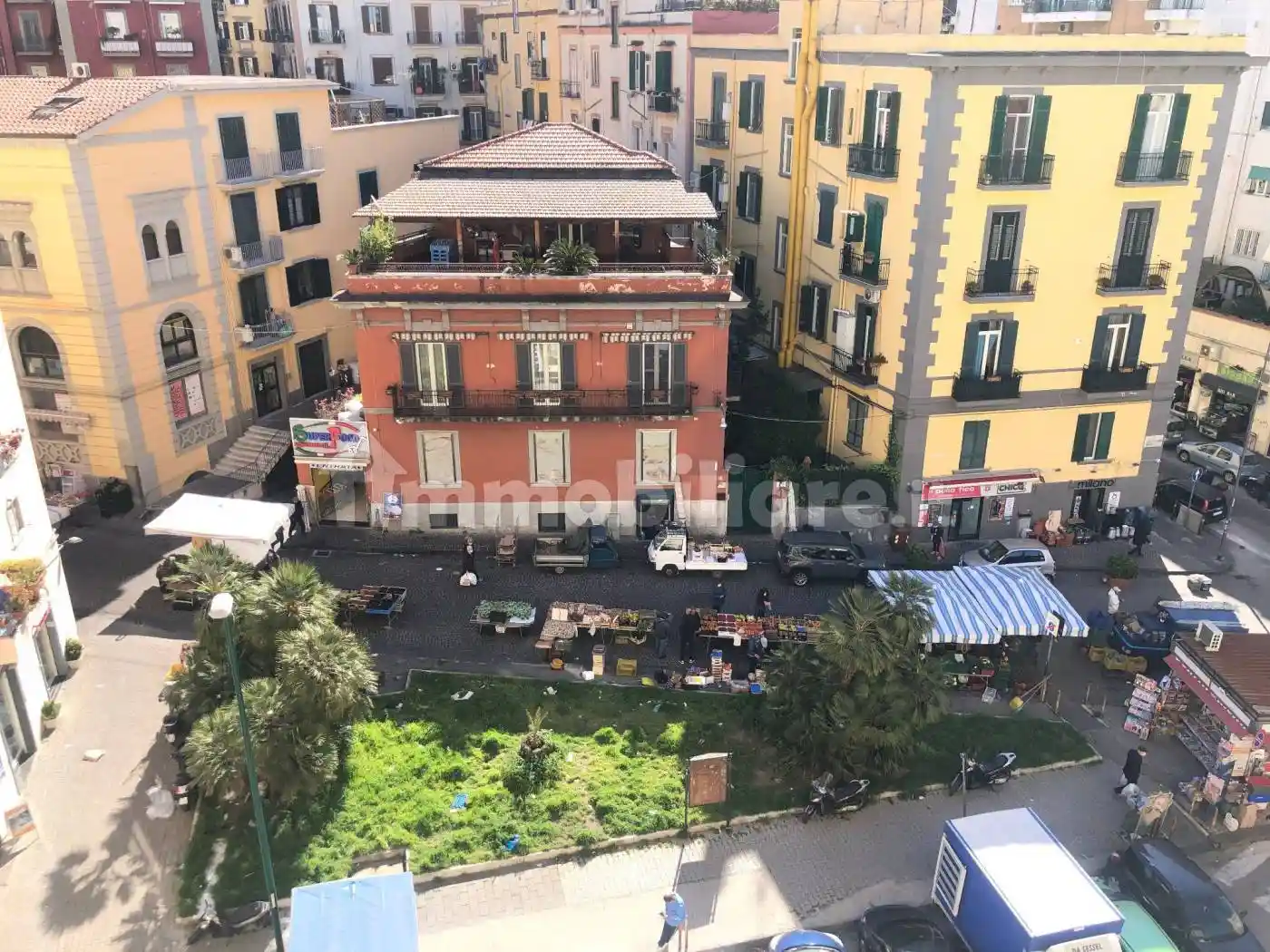 Appartamento in affitto a Napoli