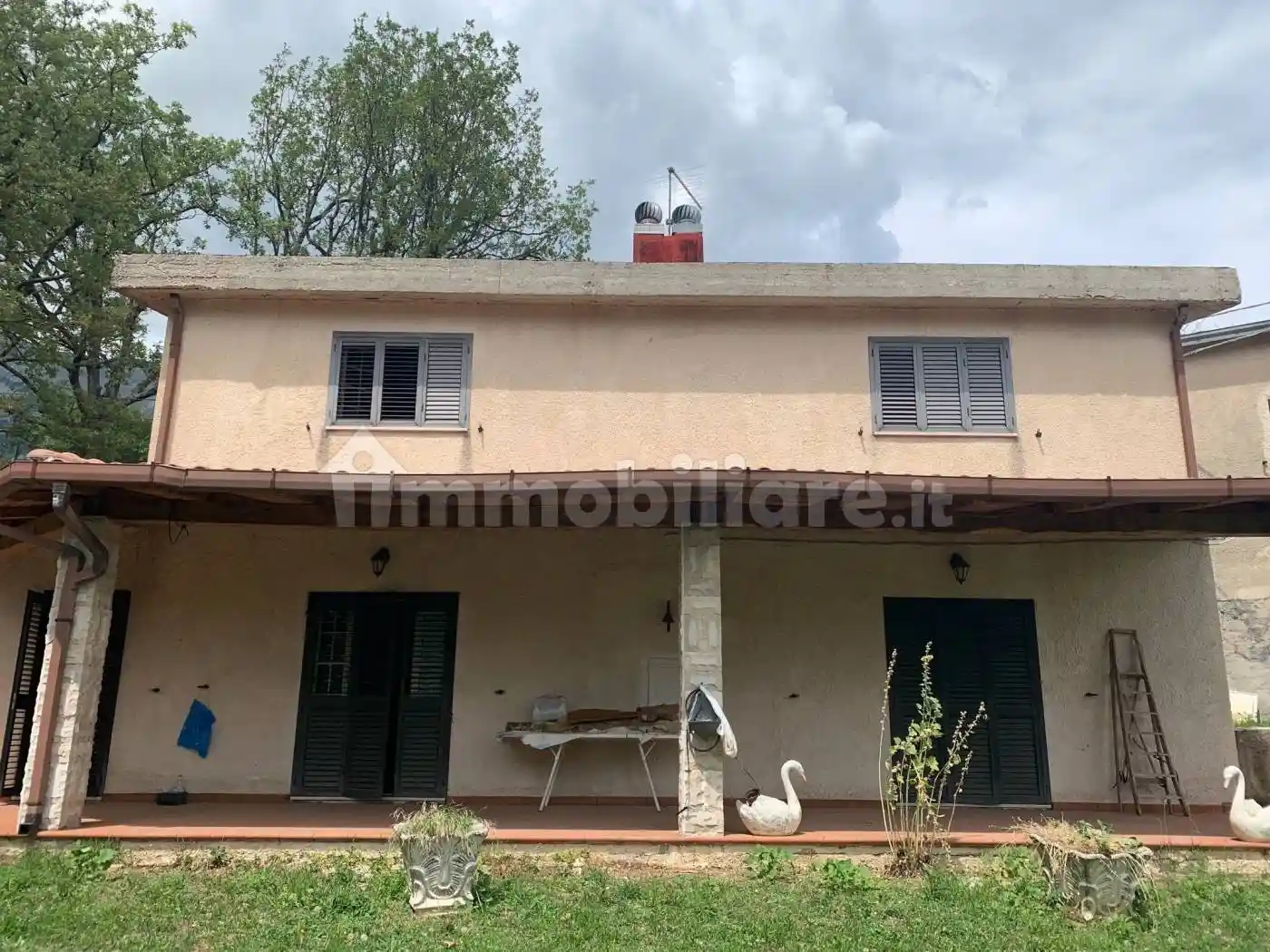 Casa indipendente in vendita a Civitella Roveto