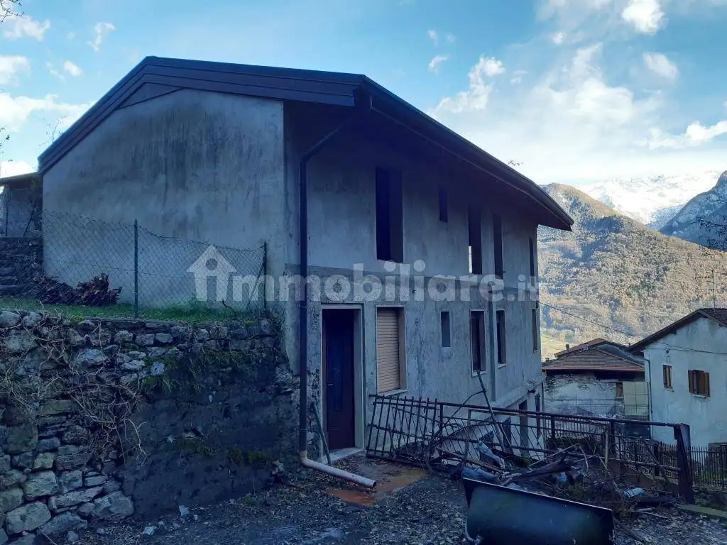 Rustico - Casale in vendita a Cerveno