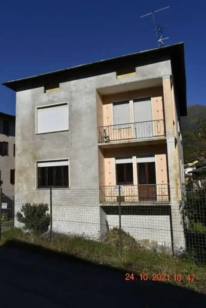 Villa in vendita a Teglio