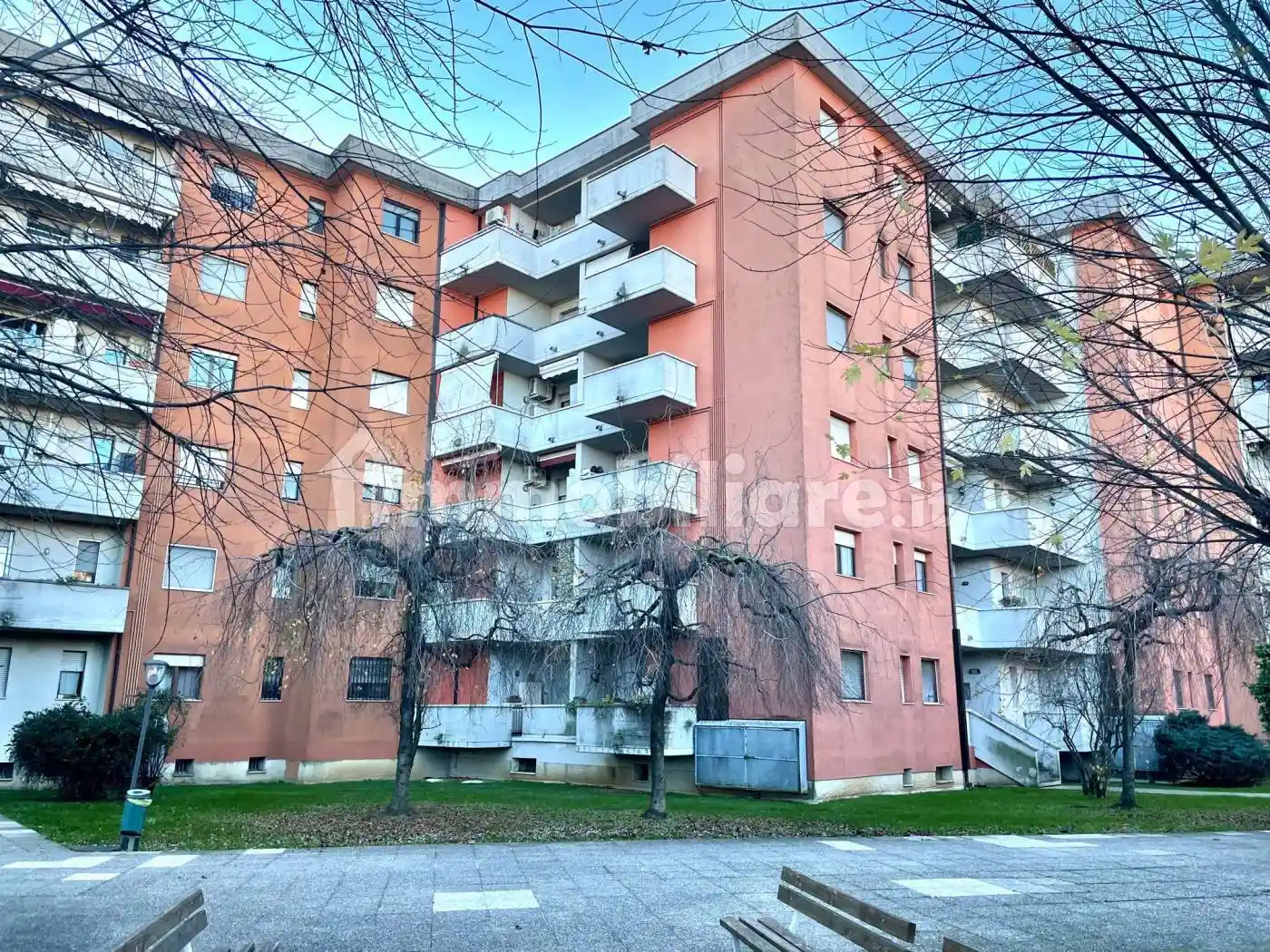 Appartamento in vendita a Lainate