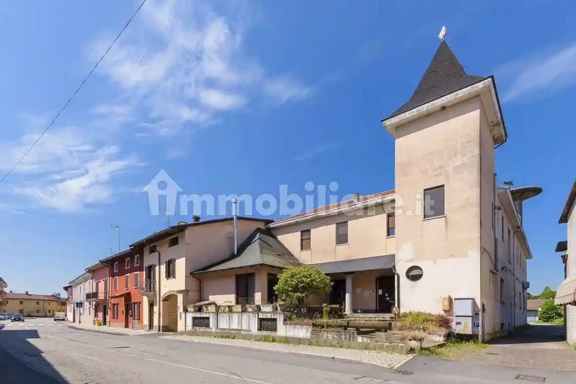 Palazzo - Edificio in vendita a Casalbeltrame