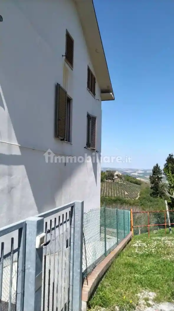 Rustico - Casale in vendita a Montecarotto
