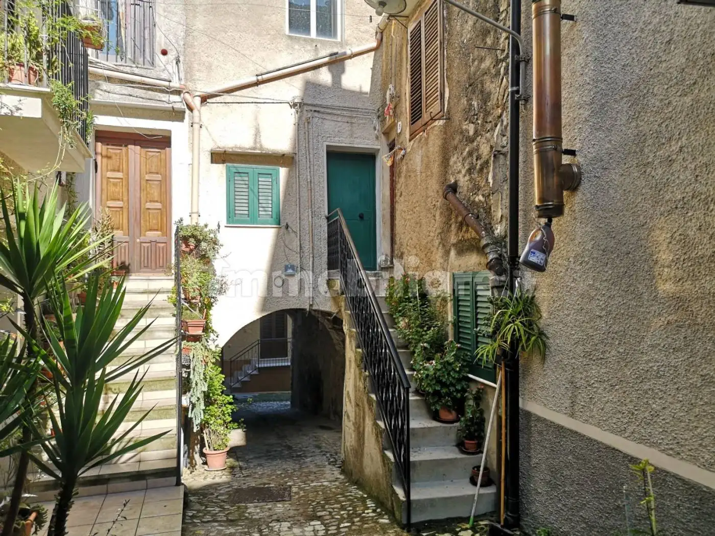 Casa indipendente in vendita a Palazzo Adriano