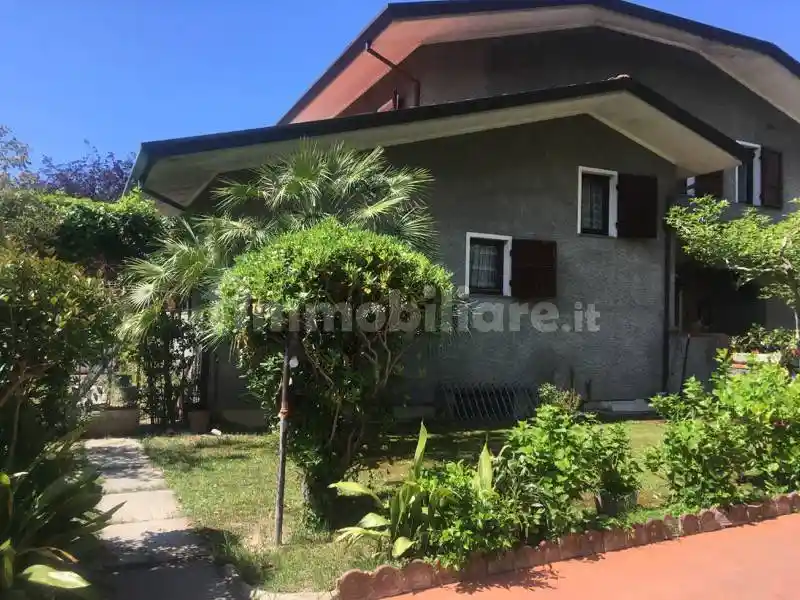 Villa in vendita a Forte dei Marmi