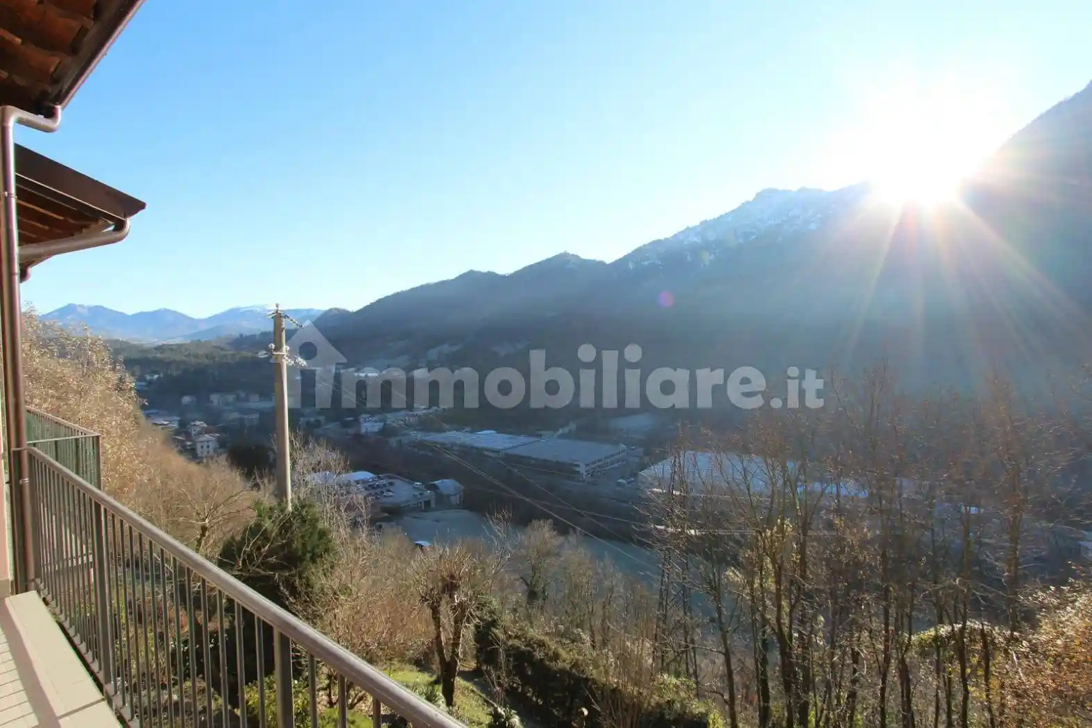 Appartamento in vendita a Parre