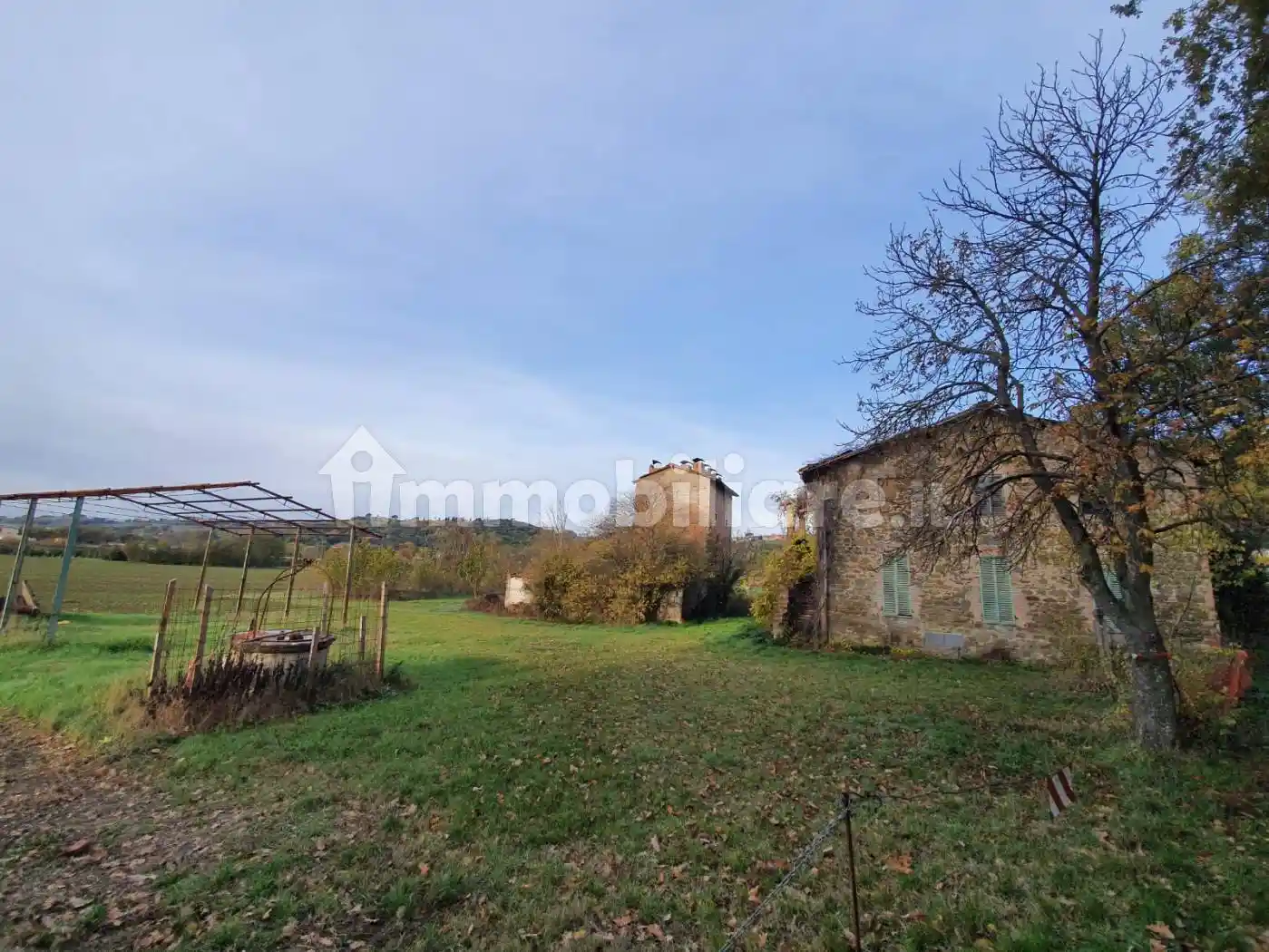 Rustico - Casale in vendita a Perugia