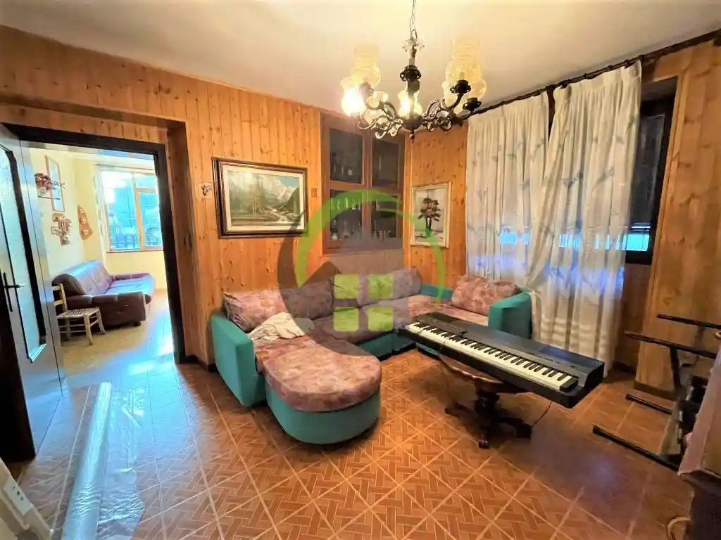 Appartamento in vendita a Peia