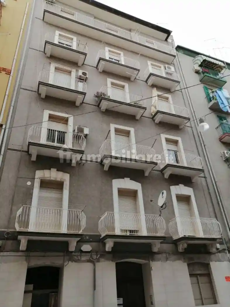 Palazzo - Edificio in vendita a Taranto