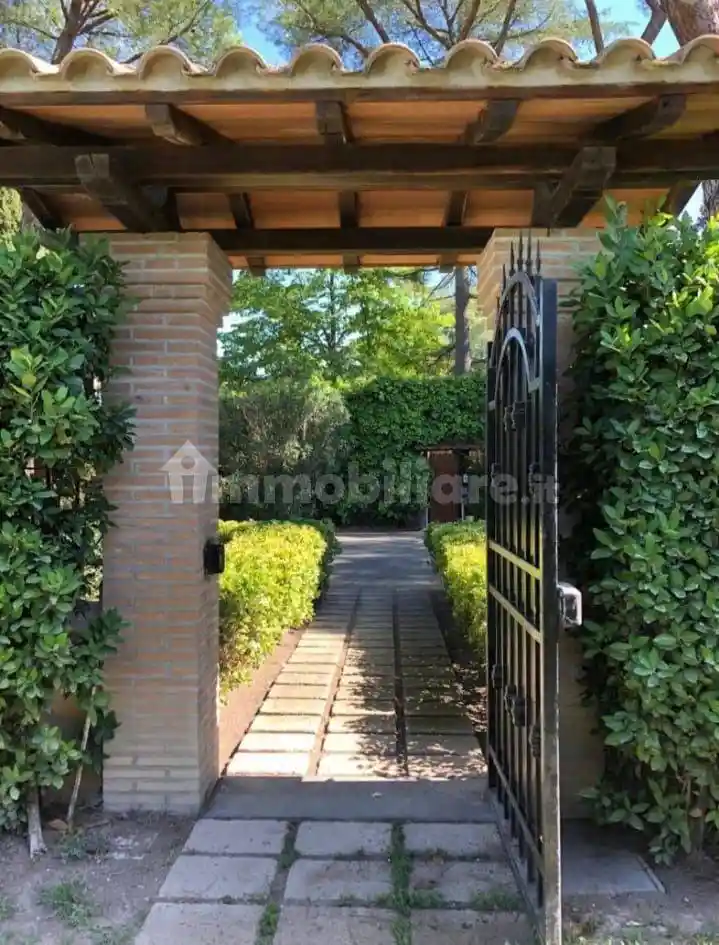 Villa bifamiliare via Raffaello Franchi 16, Castel di Guido, Roma - foto 5