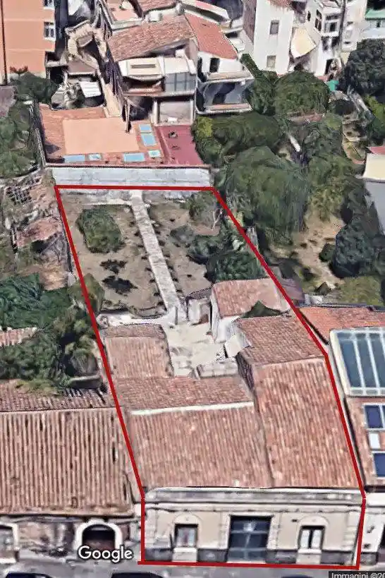 Palazzo - Edificio in vendita a Catania