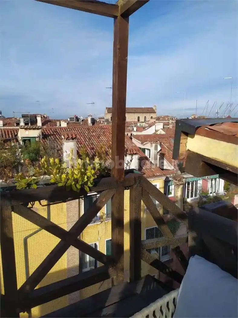 Palazzo - Edificio in vendita a Venezia