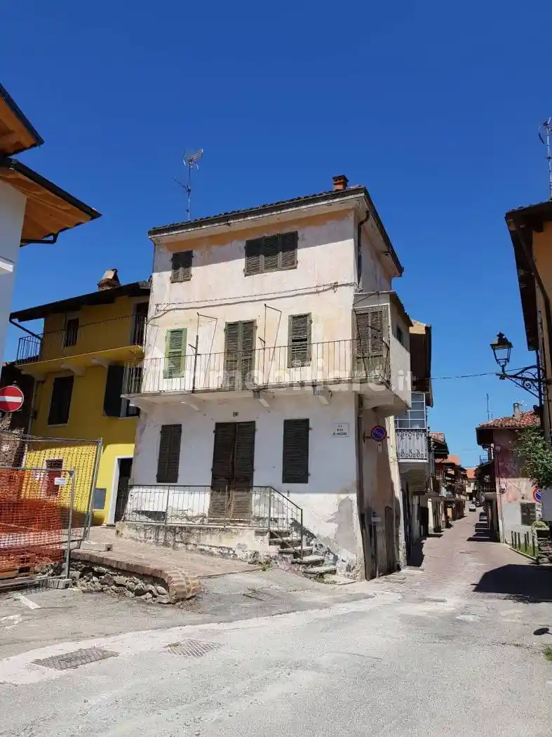 Palazzo - Edificio in vendita a Cavaglià