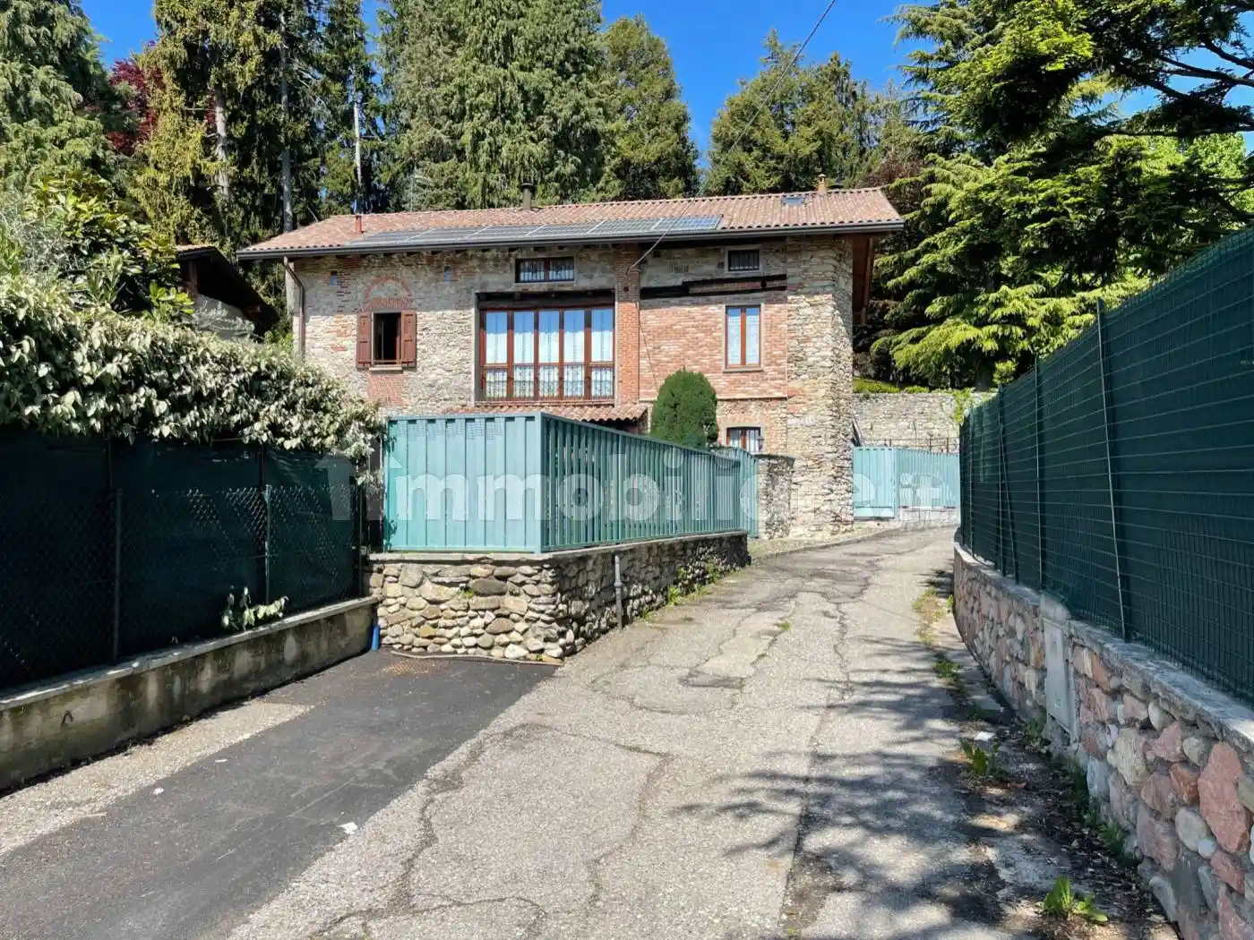 Villa in vendita a Varese