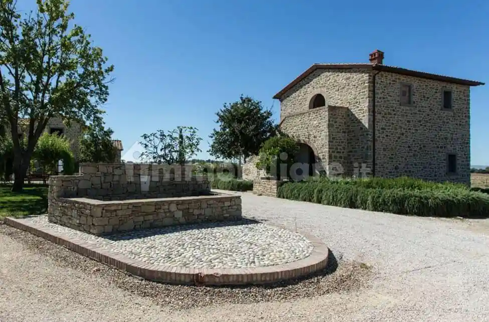 Rustico - Casale in vendita a Cortona