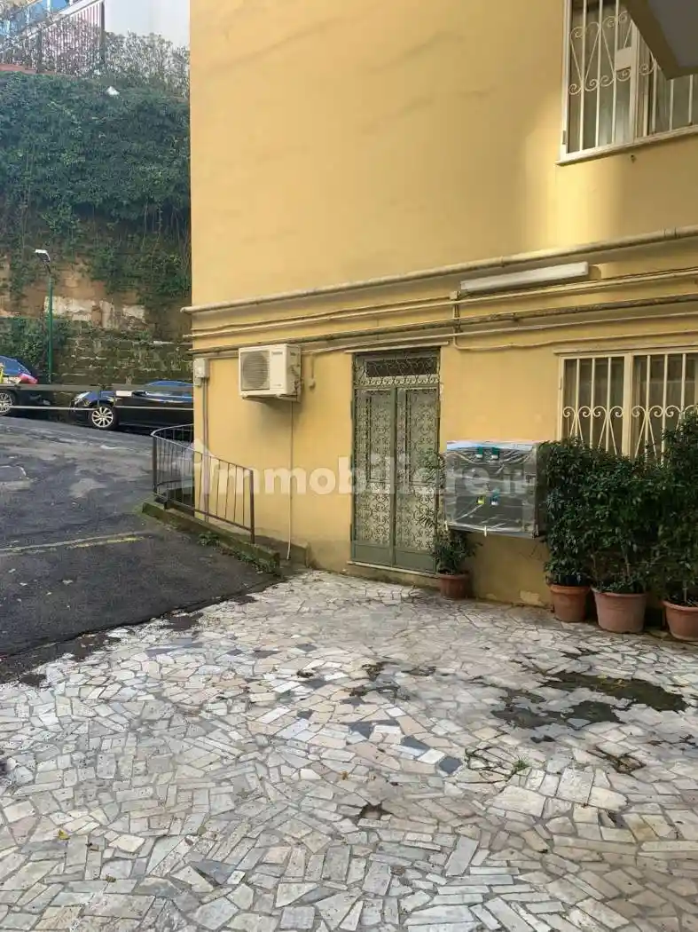 Appartamento in affitto a Napoli