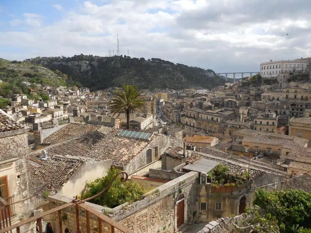 Palazzo - Edificio in vendita a Modica