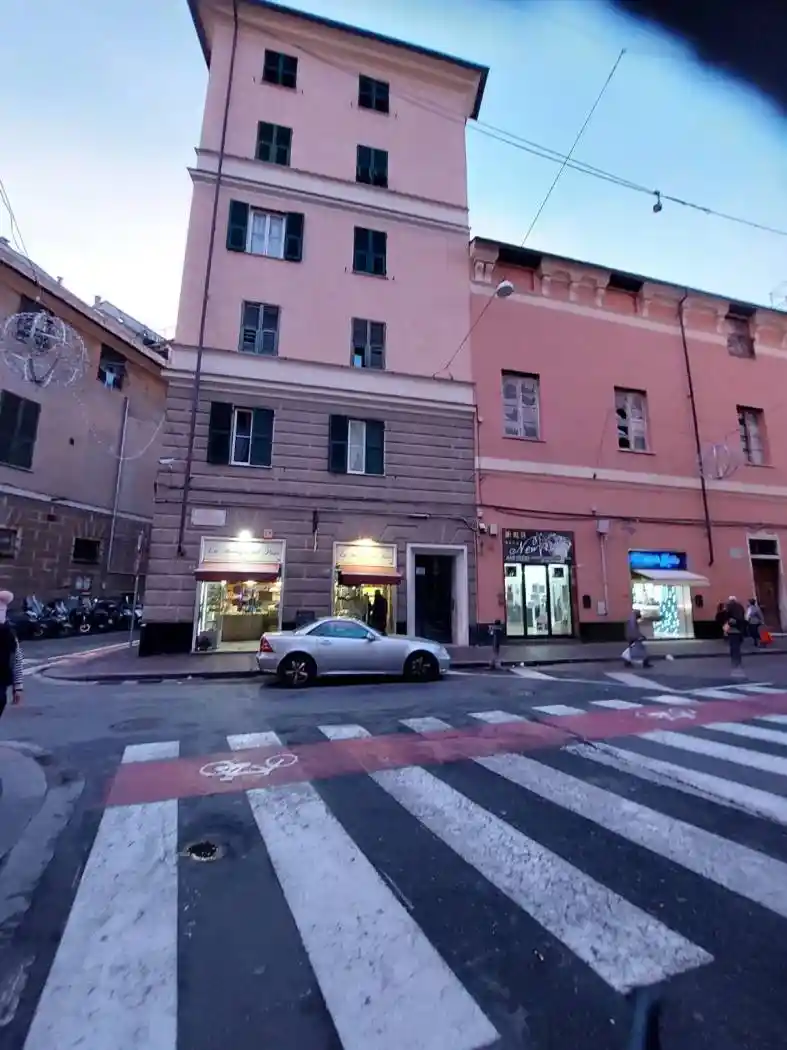Appartamento in vendita a Genova
