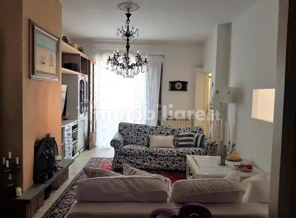 Villetta a schiera in vendita a Castelnuovo Magra