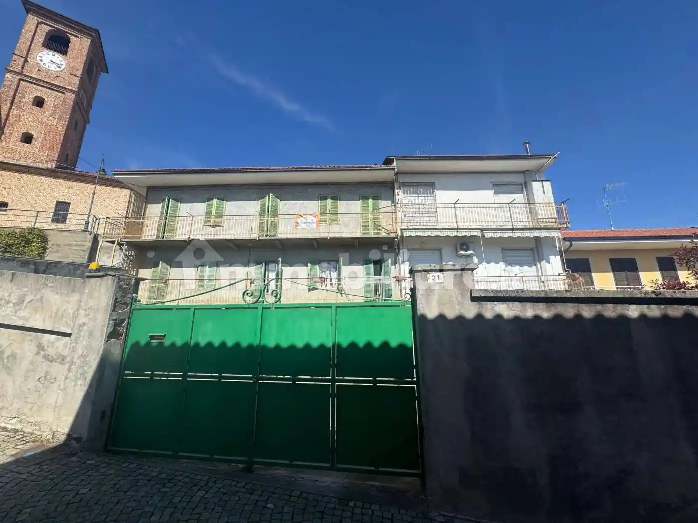 Villa in vendita a Baldissero d'Alba