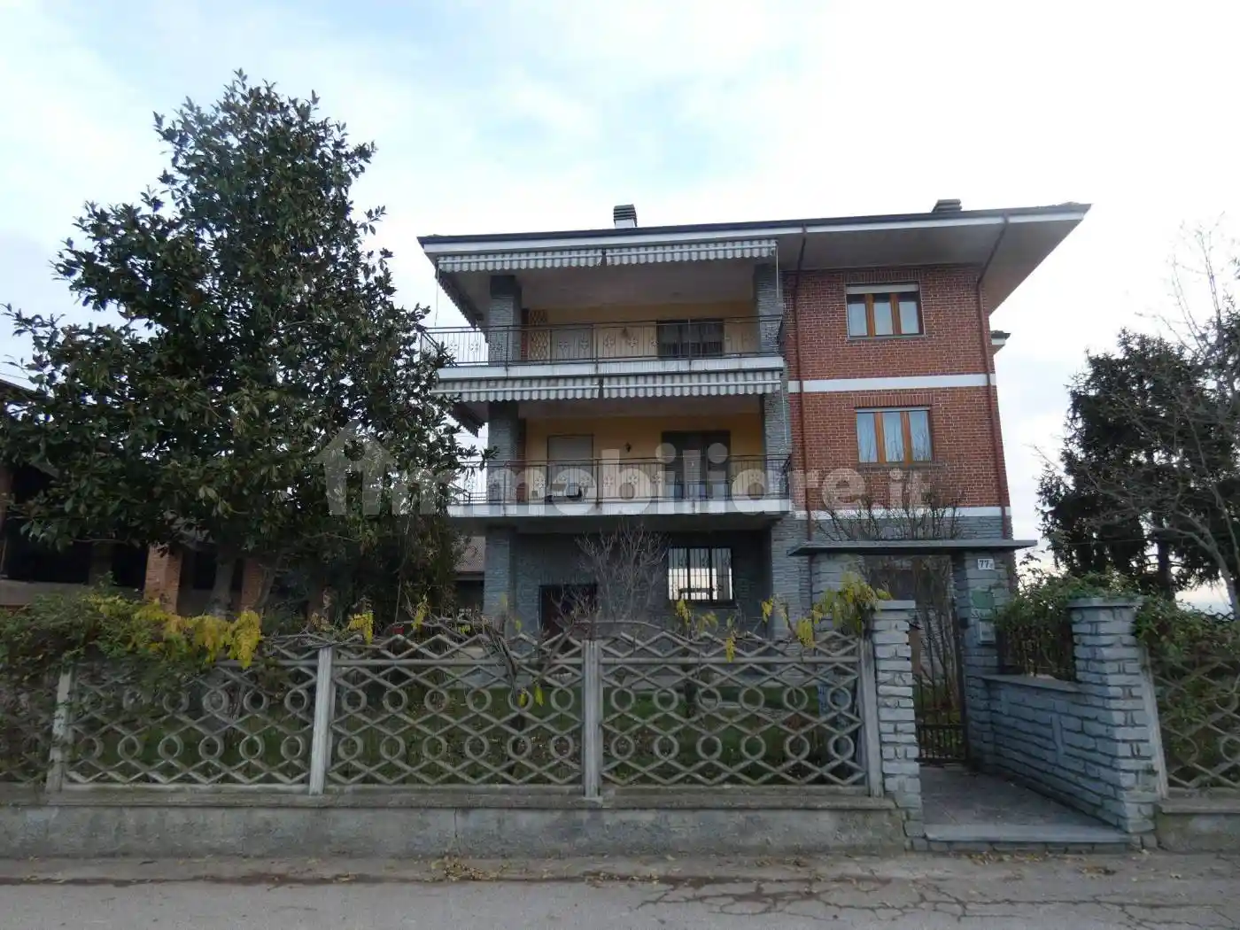 Casa indipendente in vendita a Cherasco