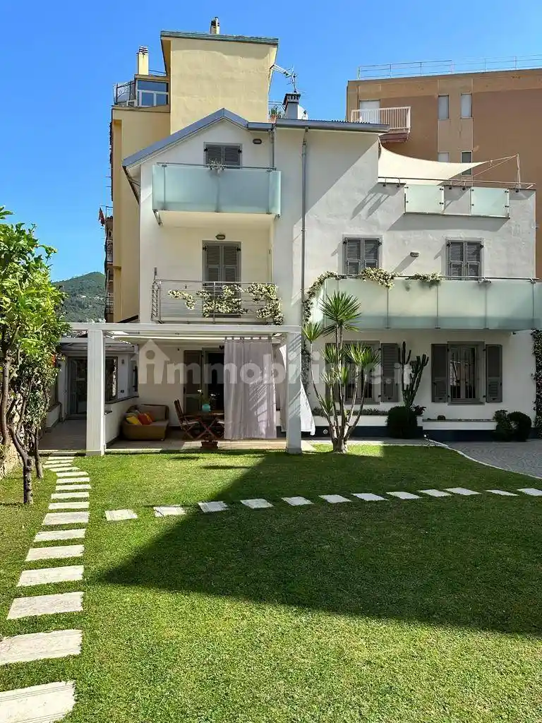 Appartamento in vendita a Alassio