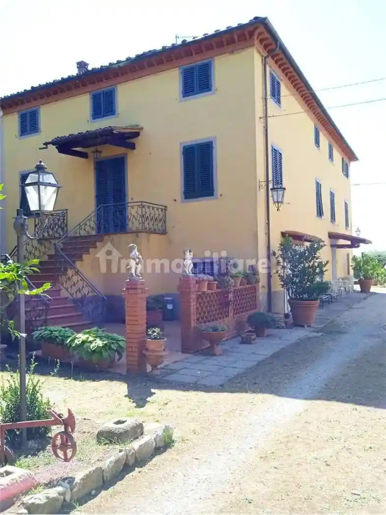 Villa in vendita a Pescia