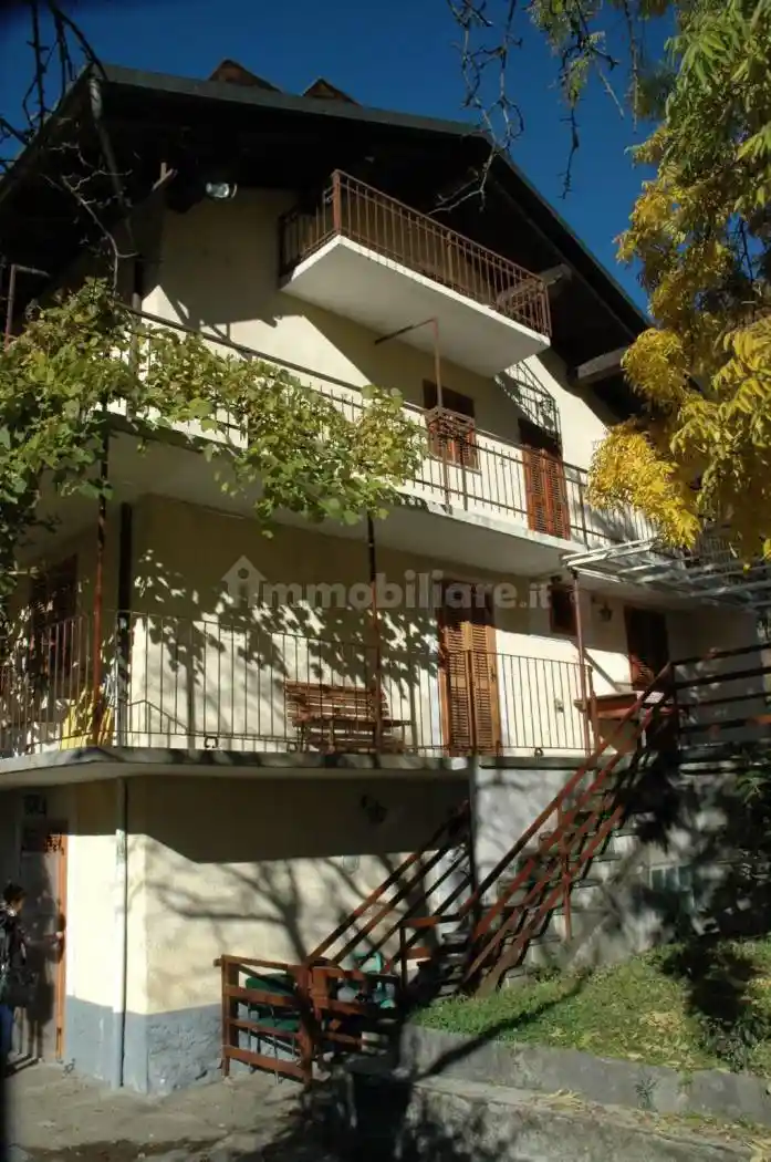 Casa indipendente in vendita a Lemie