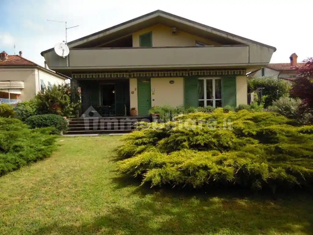 Villa in vendita a Aulla