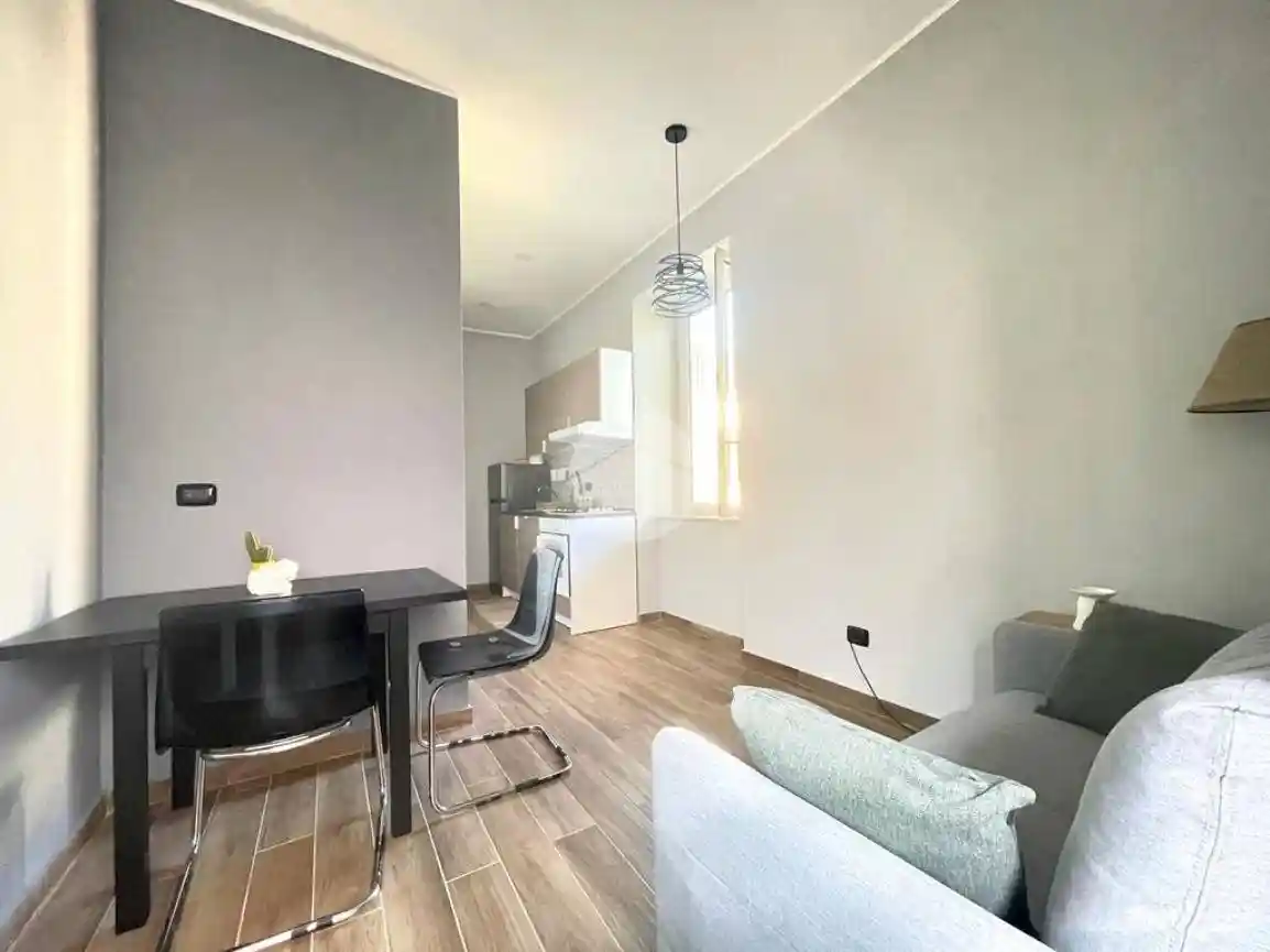 Appartamento in affitto a Napoli