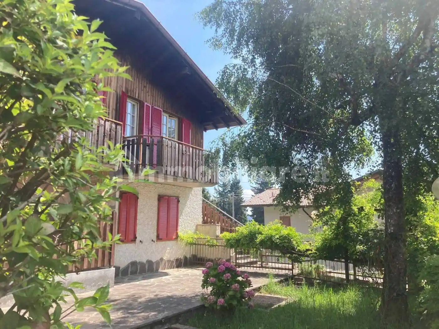 Appartamento in vendita a Selvino