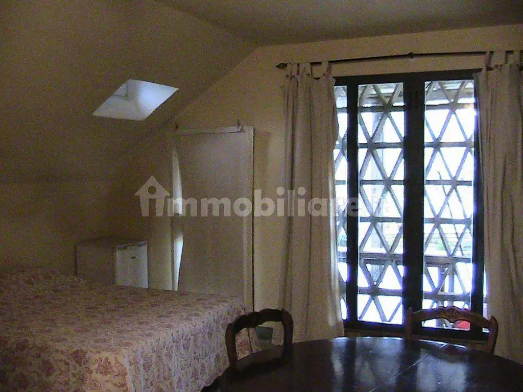 Casa indipendente in affitto a Pontedera