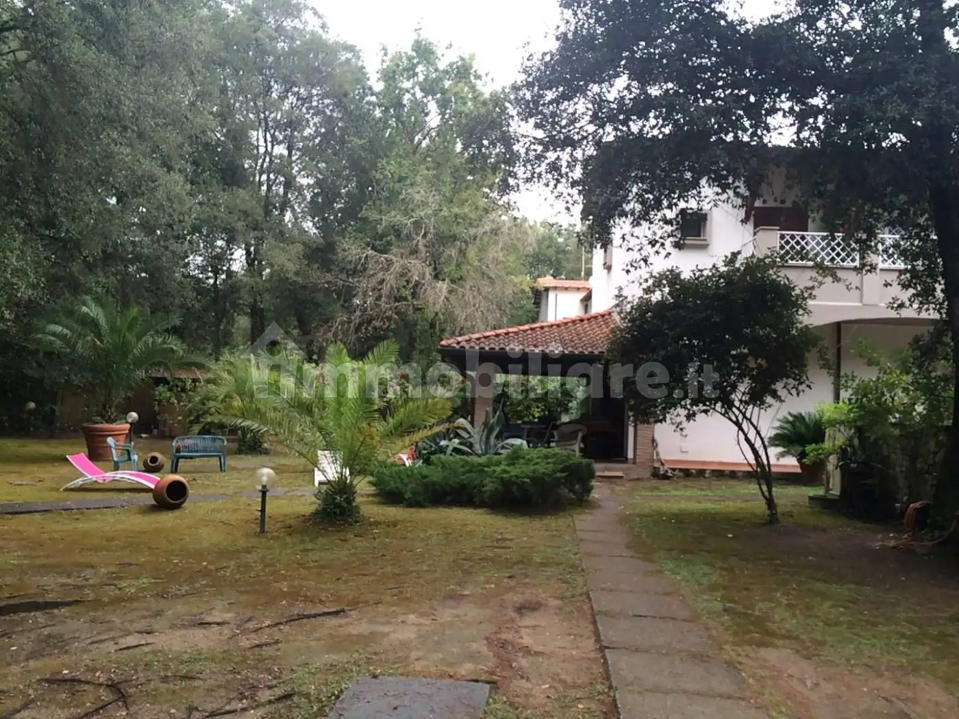 Casa indipendente in affitto a Viareggio