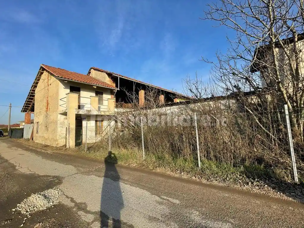 Rustico - Casale in vendita a Caramagna Piemonte