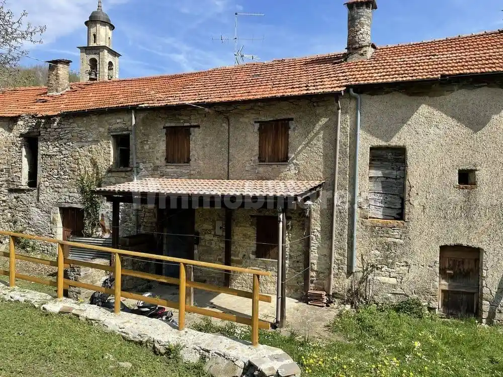 Rustico - Casale in vendita a Bardi