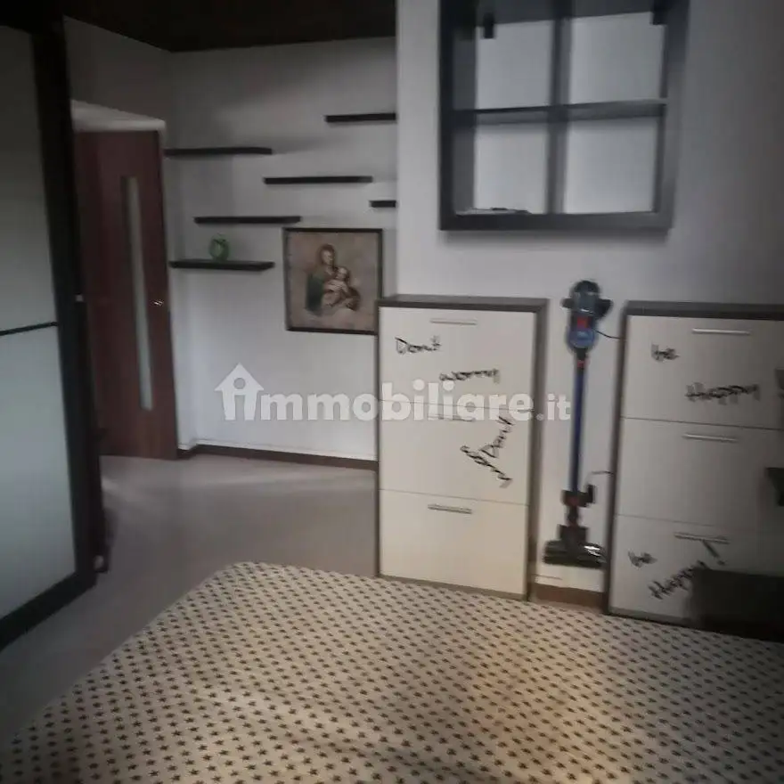 Appartamento in vendita a Galliate Lombardo