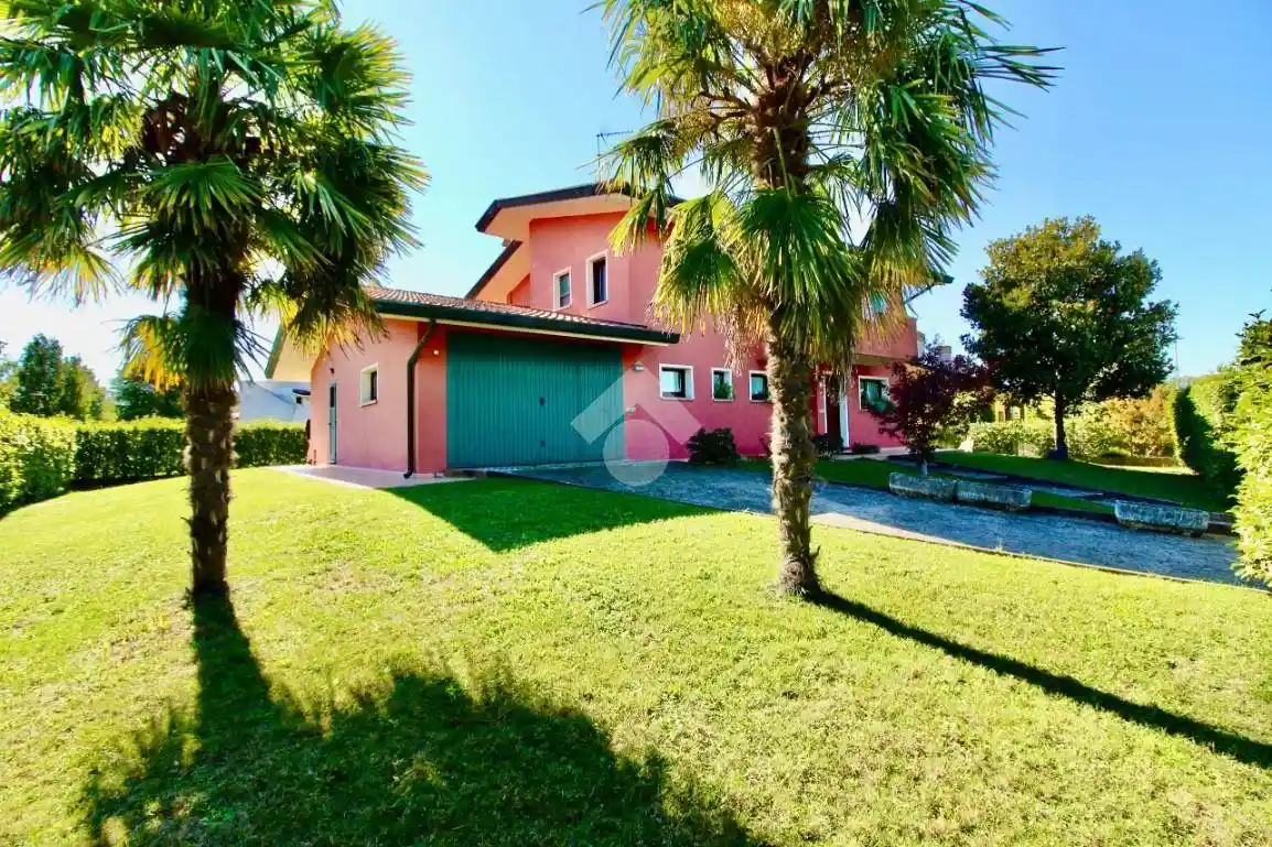 Villa in vendita a Lignano Sabbiadoro